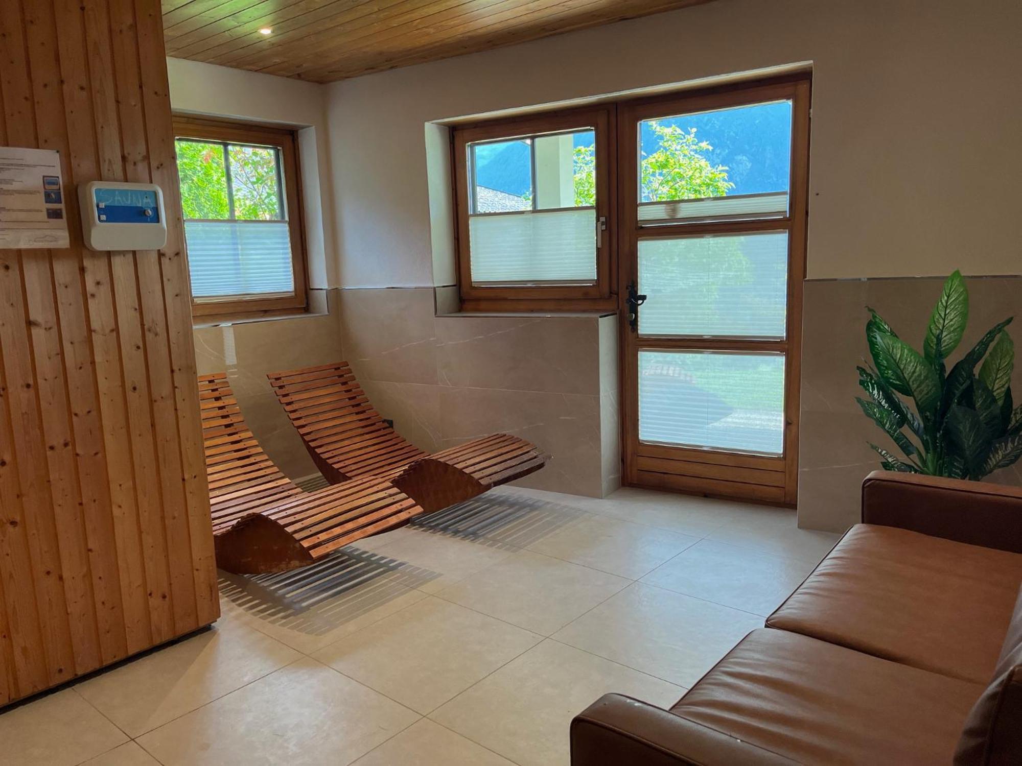 Sun Apartments - With Dolomiten Panorama Лієнц Екстер'єр фото